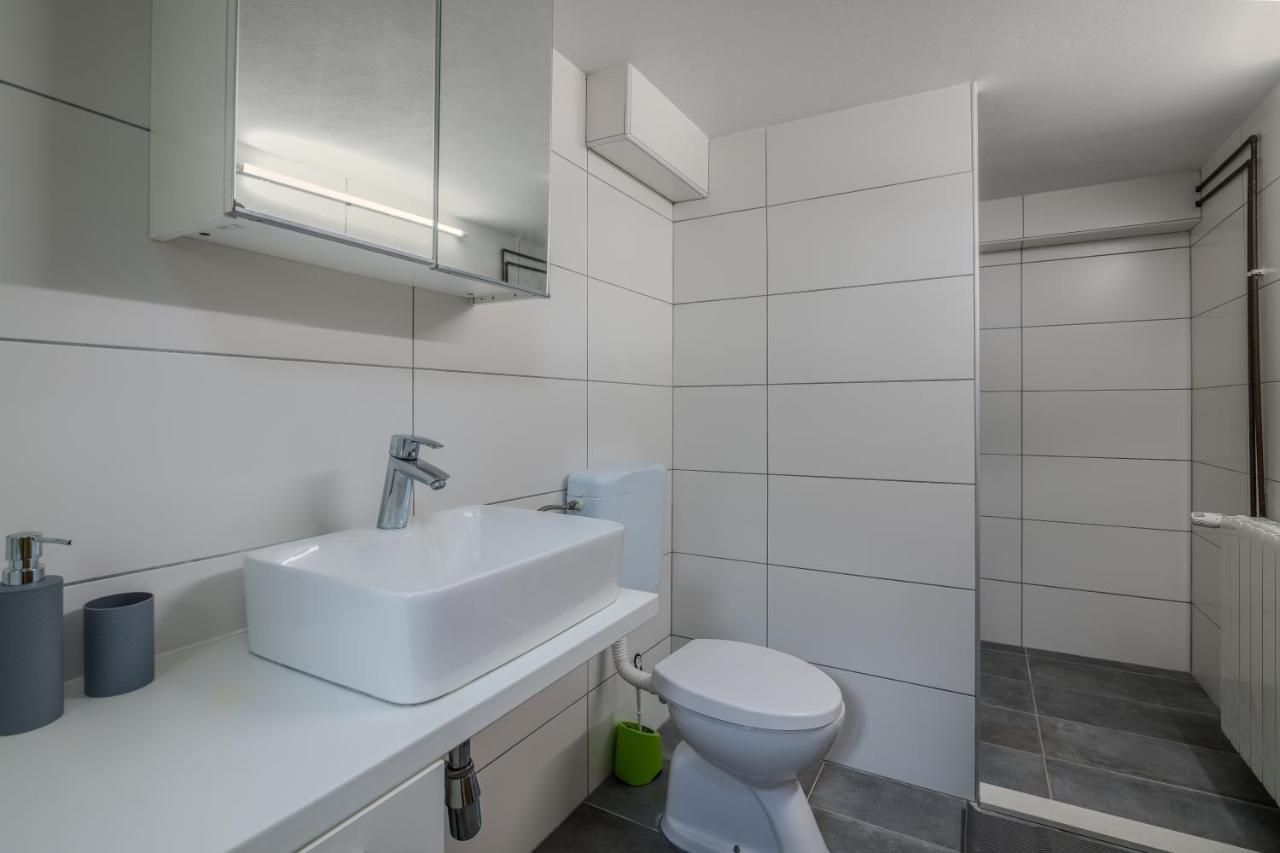 Apartments D Кърк Екстериор снимка