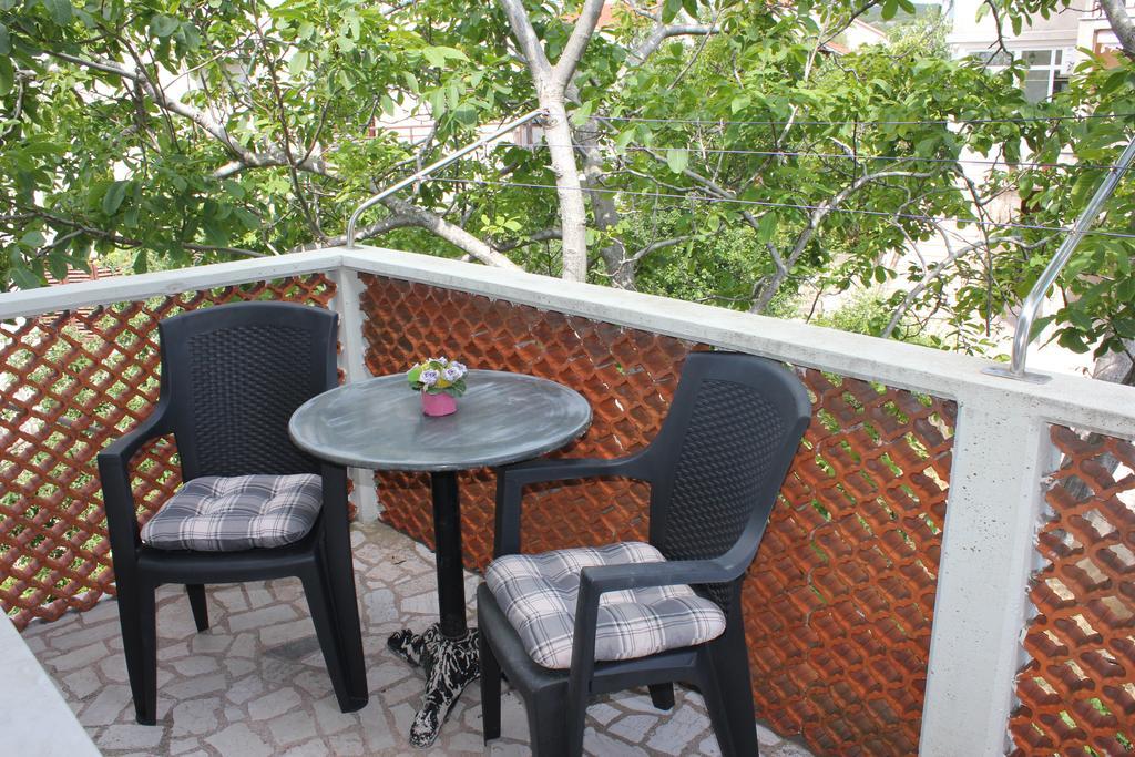 Apartments D Кърк Екстериор снимка